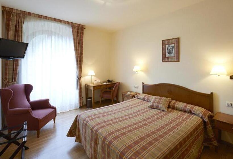 ホテル Abat Cisneros Montserrat