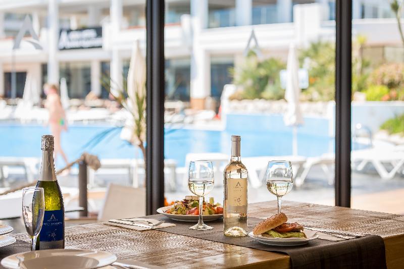 Aqua Hotel Aquamarina & Spa