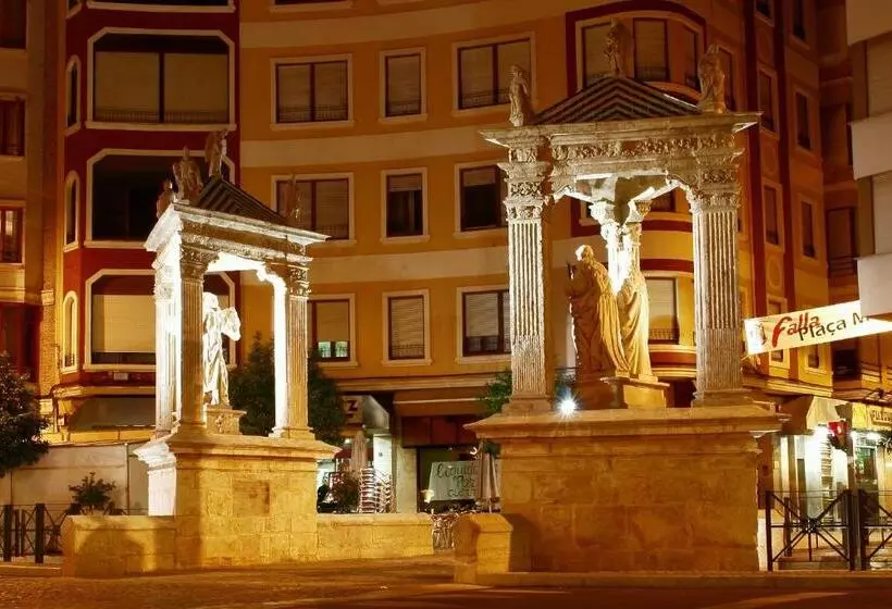 Отель Avenida Plaza