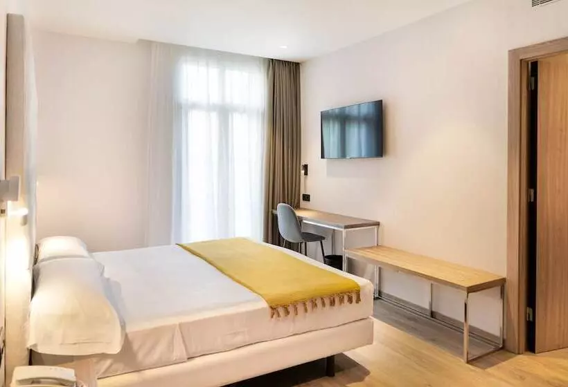 Отель Caledonian