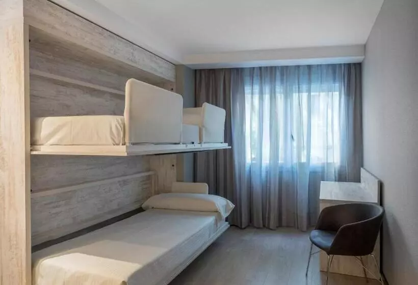 Отель Catalonia Atenas