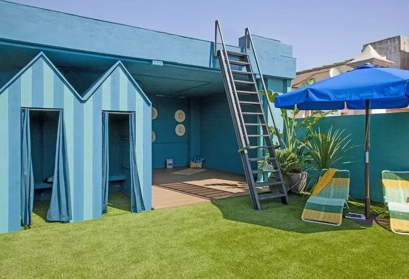 Отель Chic & Basic Velvet