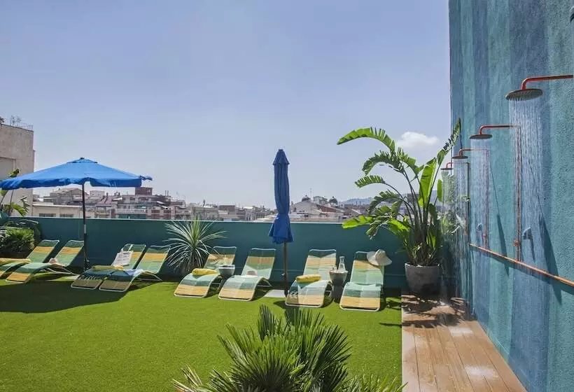 Отель Chic & Basic Velvet