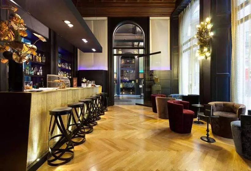 Отель España Ramblas