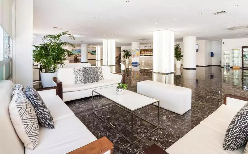 בית מלון כפרי Globales Mimosa