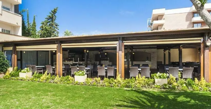 Отель Globales Santa Ponsa Park