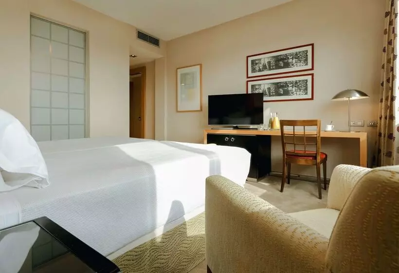 Отель Hesperia Barcelona Presidente