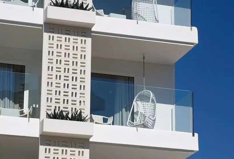 בית מלון כפרי Hm Balanguera Beach - Adults Only