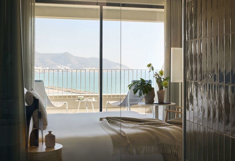 هتل Me Sitges Terramar
