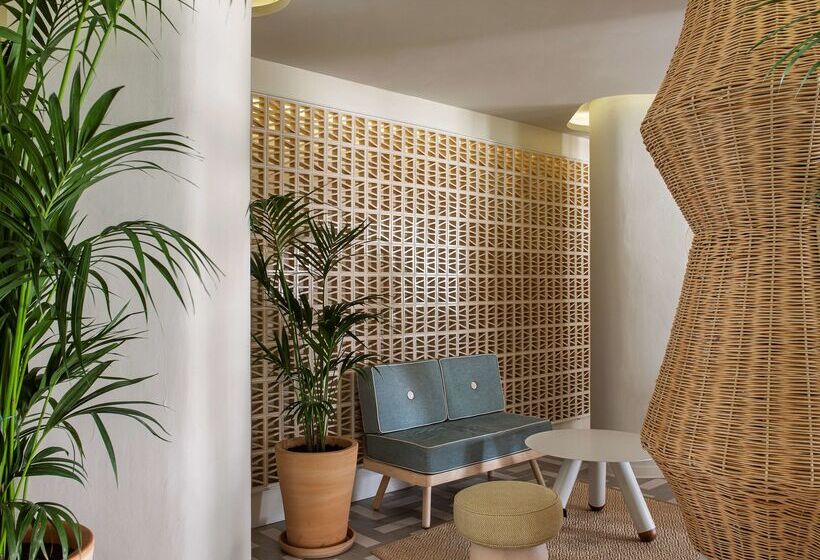 هتل Me Sitges Terramar