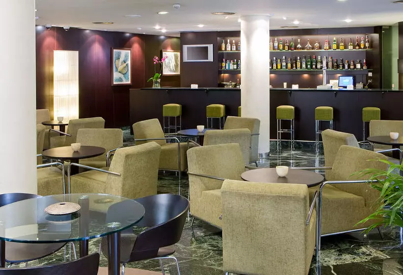 Отель NH Collection Barcelona Pódium