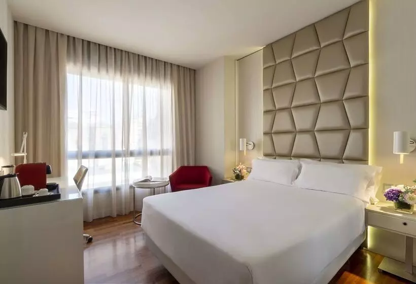 Отель NH Collection Barcelona Pódium
