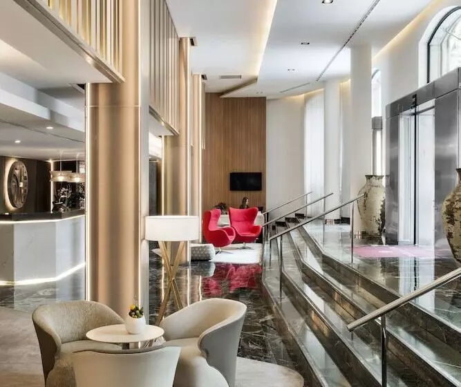 Отель NH Collection Barcelona Pódium