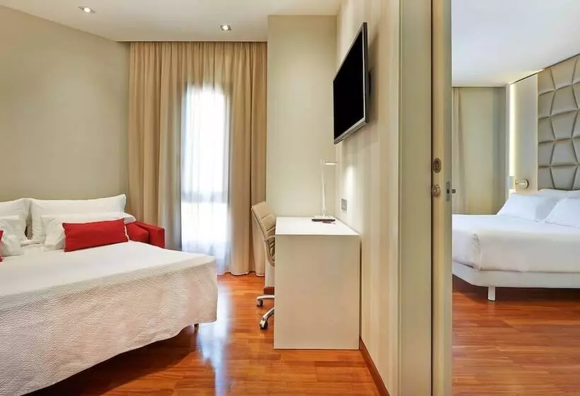 Отель NH Collection Barcelona Pódium