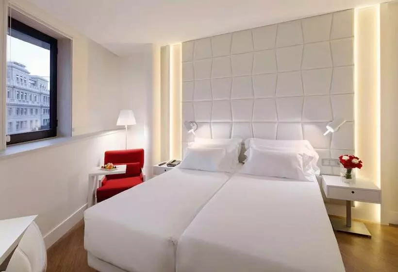 Отель NH Collection Barcelona Pódium