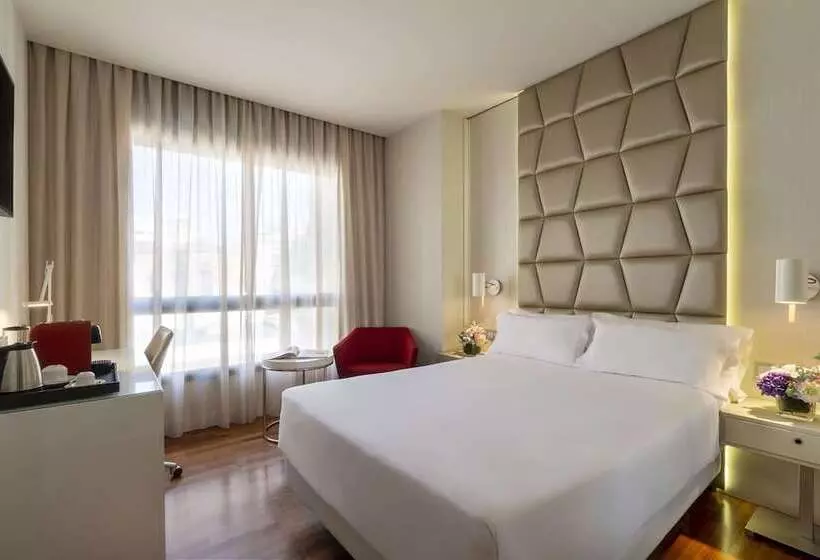 Отель NH Collection Barcelona Pódium