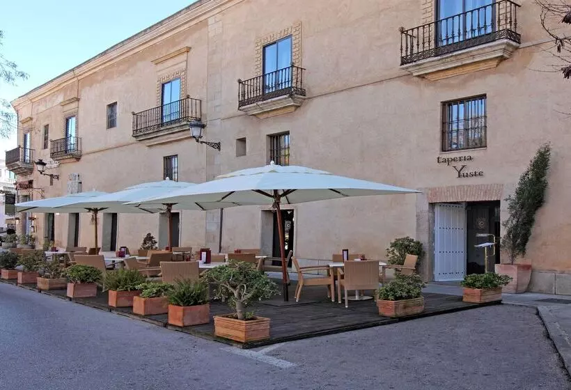 酒店 NH Collection Cáceres Palacio De Oquendo