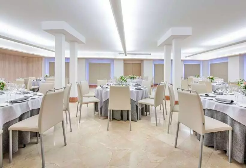 酒店 NH Collection Cáceres Palacio De Oquendo