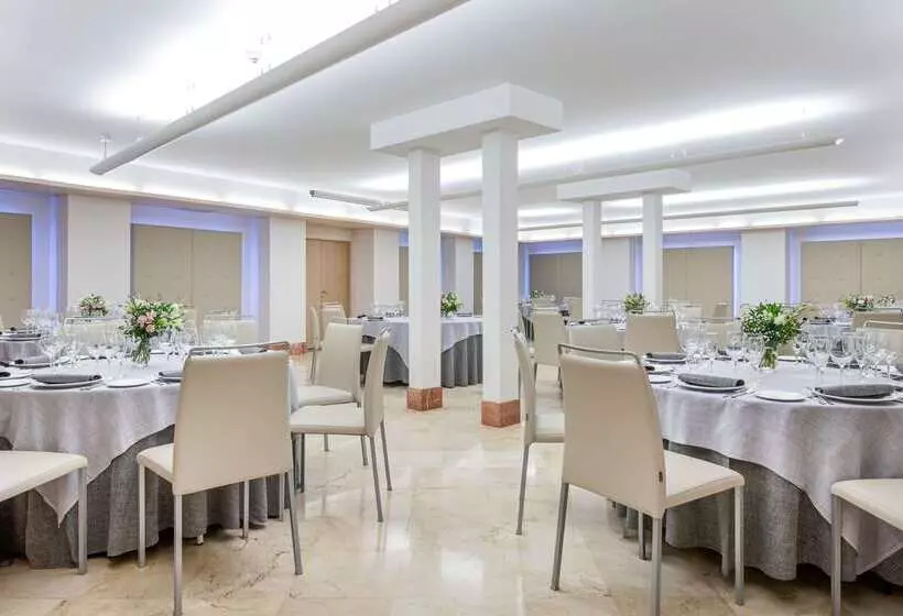 酒店 NH Collection Cáceres Palacio De Oquendo