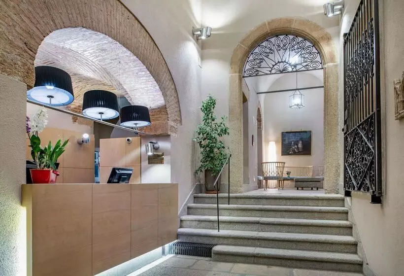 酒店 NH Collection Cáceres Palacio De Oquendo