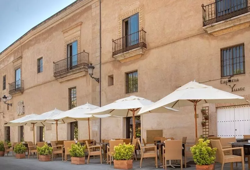 酒店 NH Collection Cáceres Palacio De Oquendo