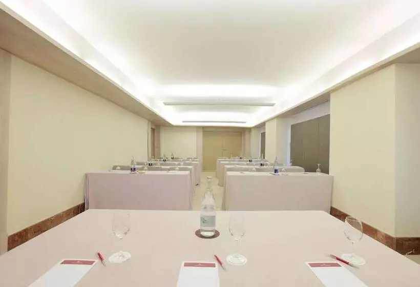 酒店 NH Collection Cáceres Palacio De Oquendo