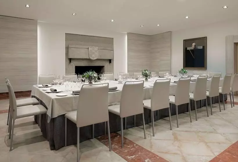 酒店 NH Collection Cáceres Palacio De Oquendo