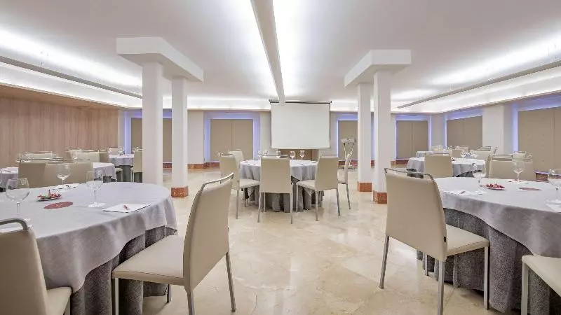 酒店 NH Collection Cáceres Palacio De Oquendo