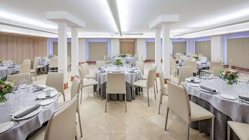 酒店 NH Collection Cáceres Palacio De Oquendo