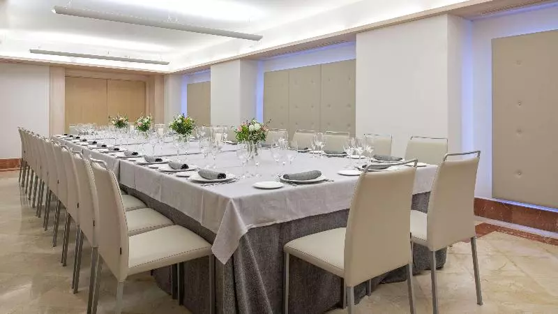 酒店 NH Collection Cáceres Palacio De Oquendo