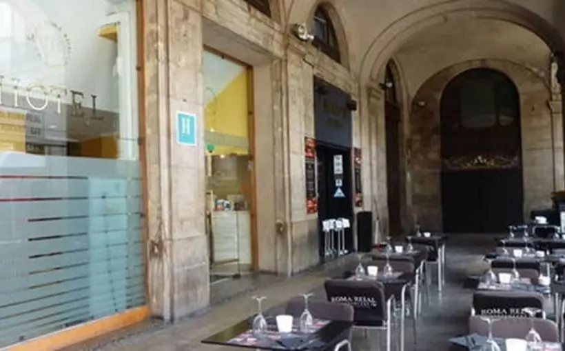 Отель Roma Reial