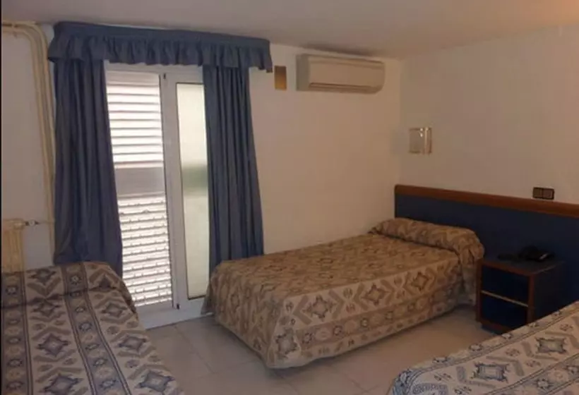 Отель Roma Reial