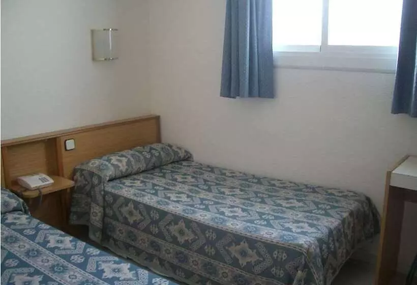 Отель Roma Reial