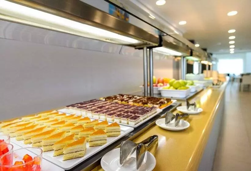 ホテル Vibra S'Estanyol