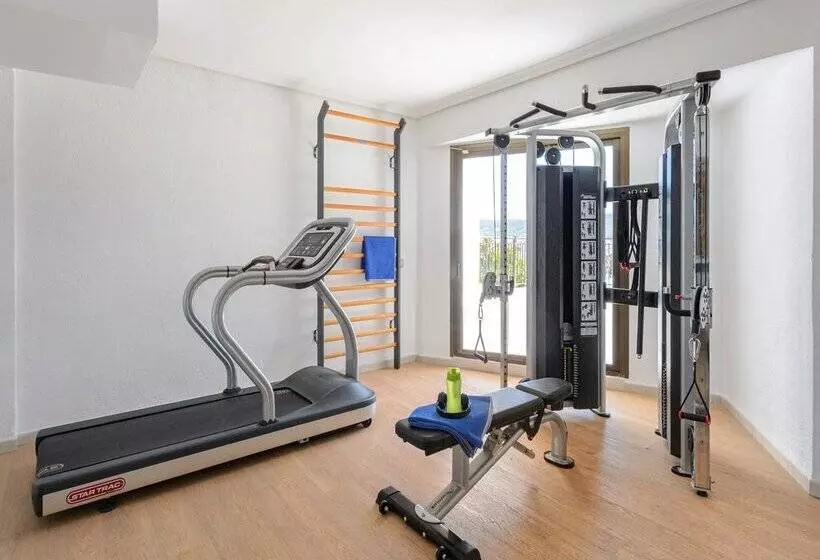 ホテル Vibra S'Estanyol