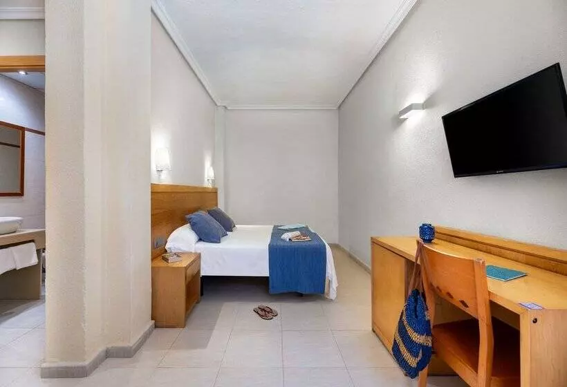 ホテル Vibra S'Estanyol