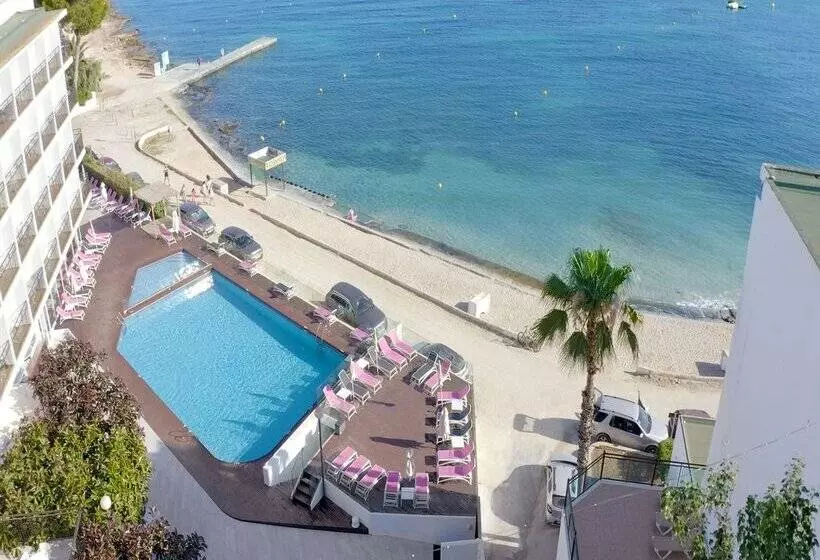 ホテル Vibra S'Estanyol