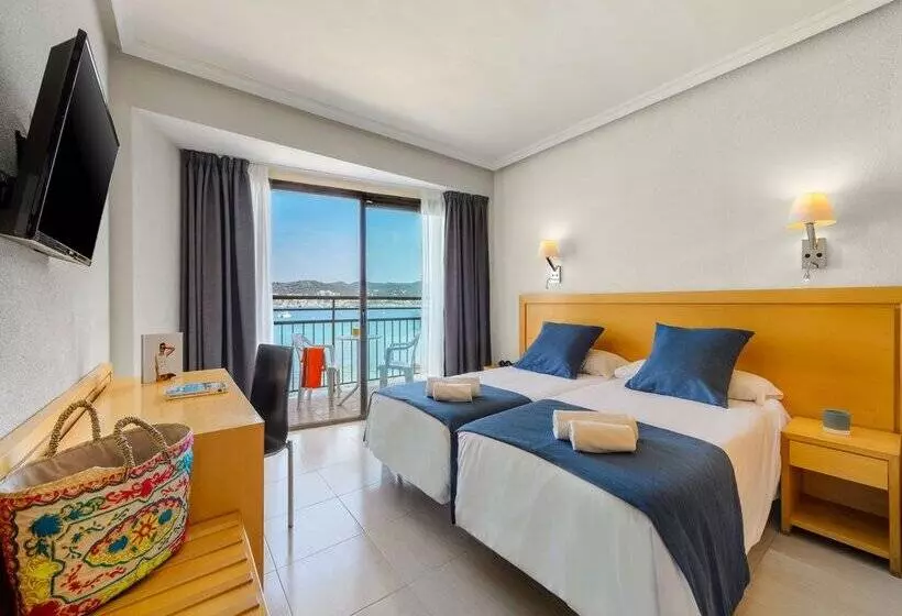 ホテル Vibra S'Estanyol