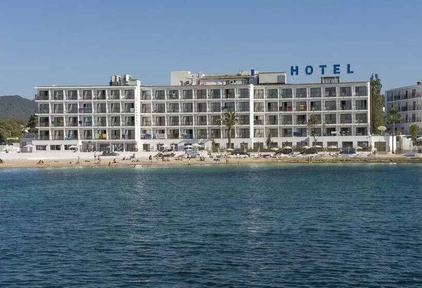 ホテル Vibra S'Estanyol