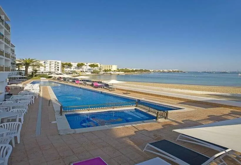 ホテル Vibra S'Estanyol