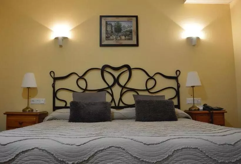 בית מלון כפרי Alameda