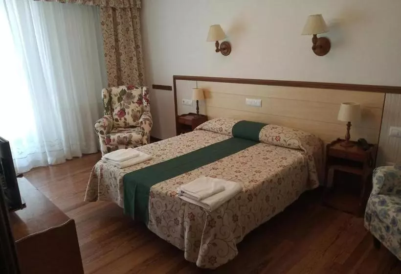 בית מלון כפרי Balneario De Las Caldas De Besaya