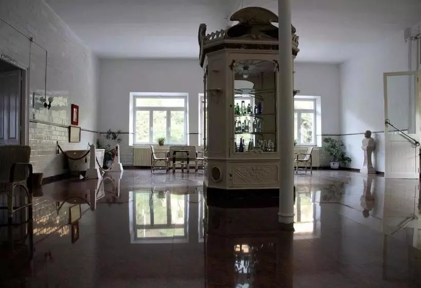 בית מלון כפרי Balneario De Las Caldas De Besaya