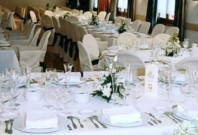 ホテル Conde Aznar