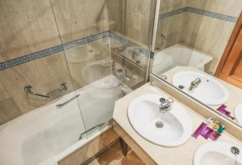 Hotel Crisol Jardines De Córdoba