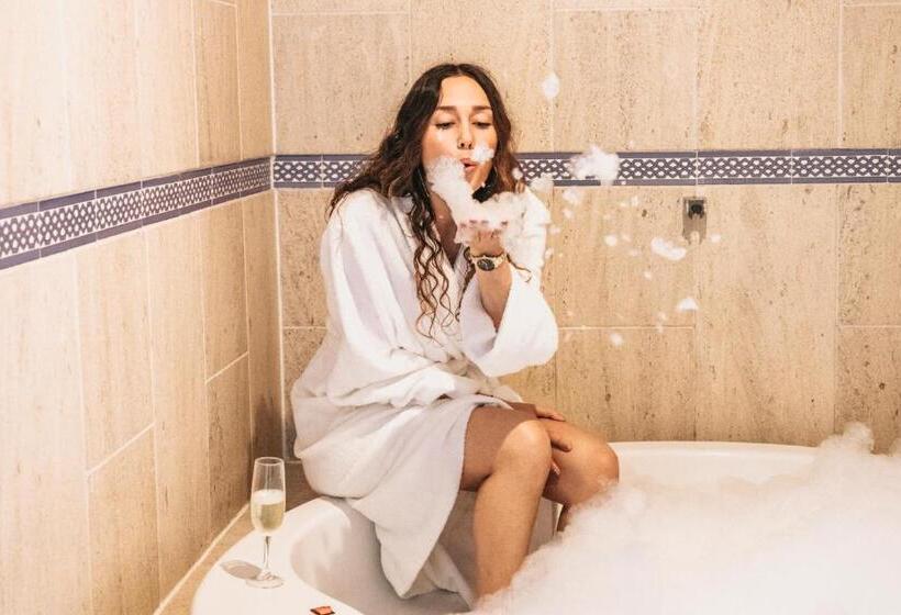 هتل Crisol Jardines De Córdoba