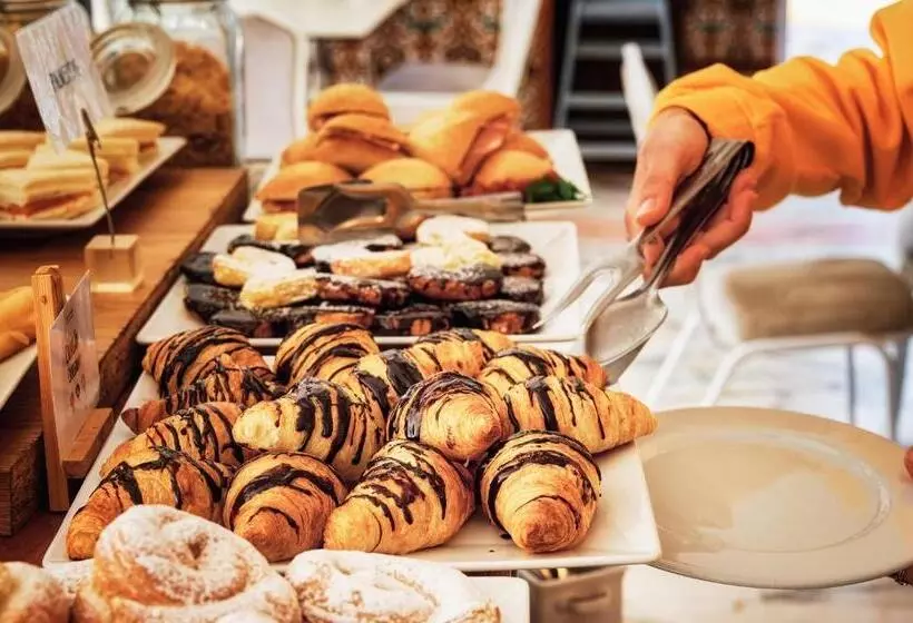 Hotel Crisol Jardines De Córdoba