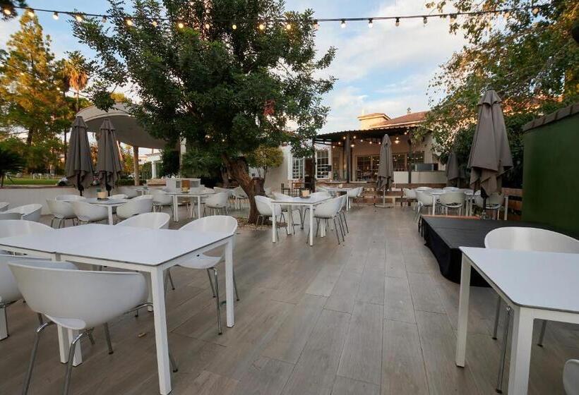 هتل Crisol Jardines De Córdoba