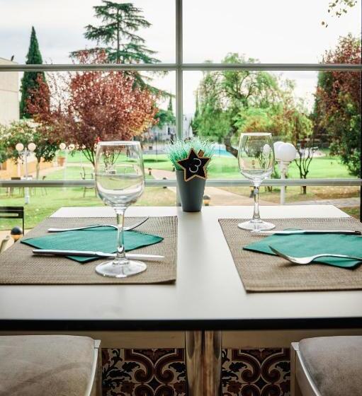 هتل Crisol Jardines De Córdoba