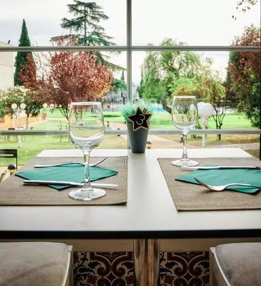 Hotel Crisol Jardines De Córdoba